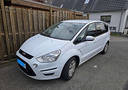 Ford S-Max 2.0 TDCi *NAVI*7-Sitzer*8-fach Bereift*