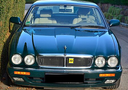 Jaguar XJ6 3.2 Executive