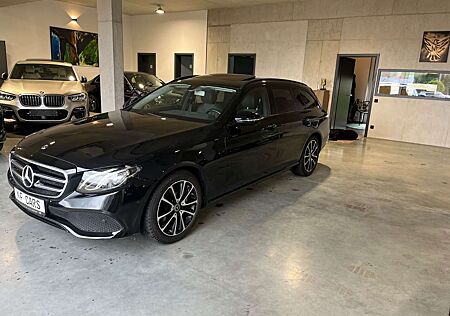 Mercedes-Benz E 200 E200 T 4Matic,LED,Navi,AMG,NightPak,2.Hand