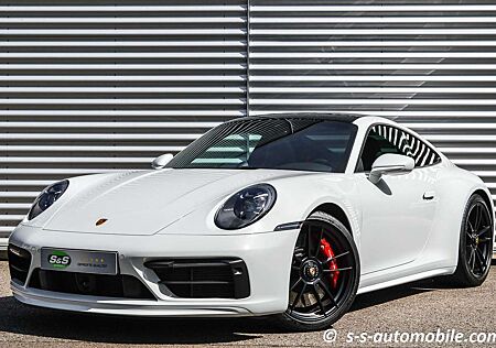 Porsche 992 Carrera GTS Coupé Matrix ACC 90l BOSE 1.Hand