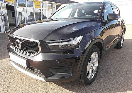 Volvo XC 40 XC40 Momentum 2WD Panorama 1.Hand