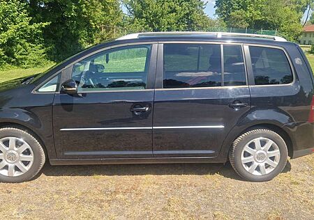 VW Touran Volkswagen 1.4 TSI DSG Highline