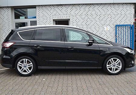 Ford S-Max Titanium 7Sitze Alu getöntesGlashinten