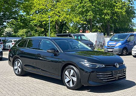 VW Passat Volkswagen 1.5 eTSI Business °360°H&K°DCC°