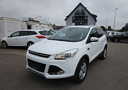 Ford Kuga 2.0 TDCI 4x4 Titanium*NAVI*LEDER*AHK*KAMERA
