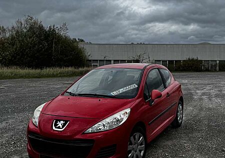 Peugeot 207 05/2027 TÜV Kette NEU Wasserpumpe NEU 75 Tendance