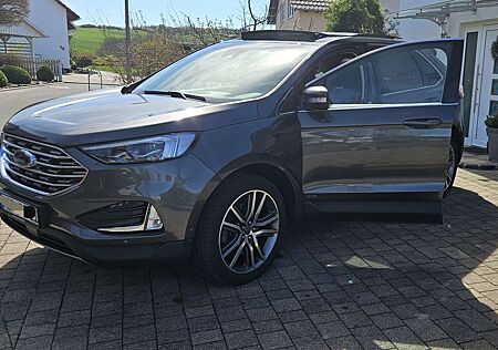Ford Edge Titanium 4x4