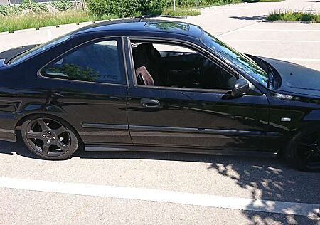 Honda Civic Coupe 1.6i LS