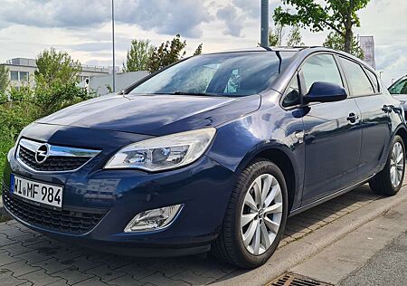 Opel Astra 1.4 Turbo 150 Jahre