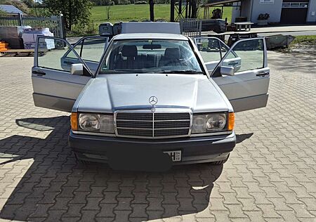 Mercedes-Benz 190 E 2.0
