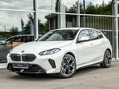 BMW 120 SPRING DEAL mit 8.270 EUR ERSPARNIS