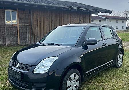 Suzuki Swift 1.3 TÜV Klima Anhängerkupplung