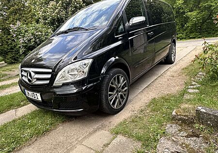 Mercedes-Benz Viano 2.2 CDI DPF kompakt | AHK | 8-Sitzer | CarPlay