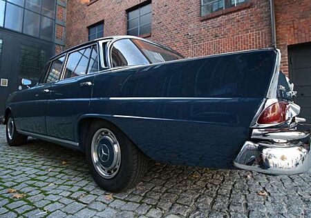 Mercedes-Benz 220 Sb