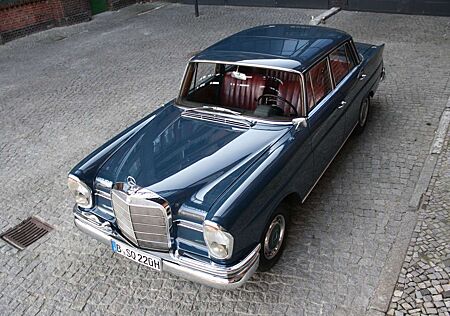 Mercedes-Benz 220 Sb
