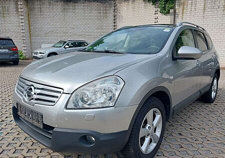 Nissan Qashqai +2 Tekna 4X4/AUTOM./PANO/NAVI/PDC/7-SITZ