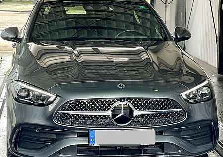 Mercedes-Benz C 200 9G-TR AMGline Pano Navi DYN Led Ambi Key Distr SHZ