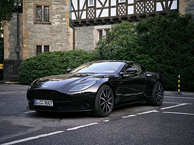 Aston Martin DB11 DB11 V8 Coupe