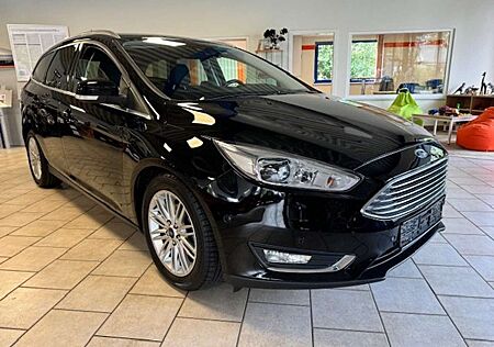 Ford Focus Turnier 1.5 TDCi Tit. Autom. Navi Bi-Xenon PDC+Kam