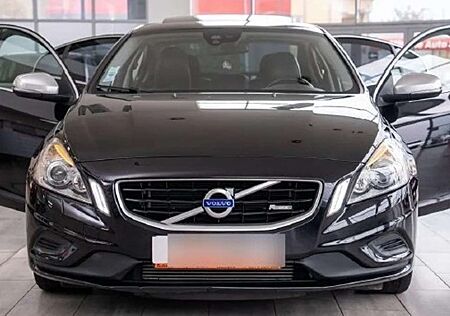 Volvo S60 D5 AWD Geartronic R-Design