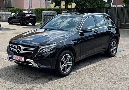Mercedes-Benz GLC 350 E 4Matic*Navi*SHZ*Alcantara*EURO6*