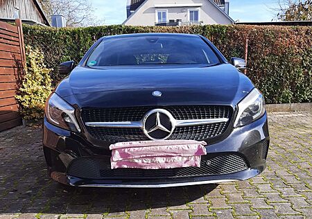 Mercedes-Benz A 220 A-Klasse Diesel d 4Matic 7G-DCT