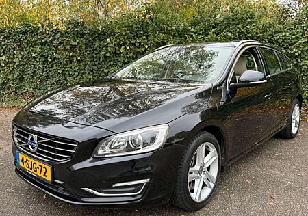 Volvo V60 D6 AWD Plug-in-Hybrid Summum