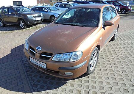 Nissan Almera Visia