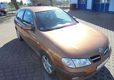 Nissan Almera Visia