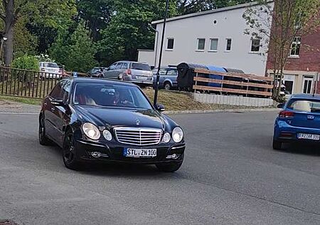 Mercedes-Benz E 280 4Matic Automatik Avantgarde TÜV bis 05.2027