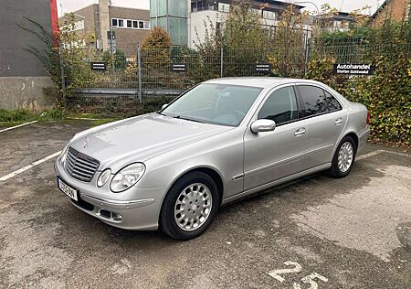 Mercedes-Benz E 240 Elegance, Automatik, Navi, Klima, Tüv Neu