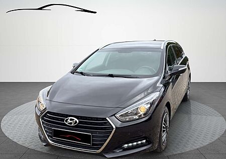 Hyundai i40 Trend / AUTOMATIK / LED / NAVI / KAMERA