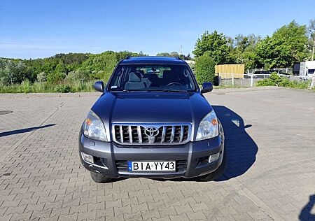 Toyota Land Cruiser 120 3.0 D-4D