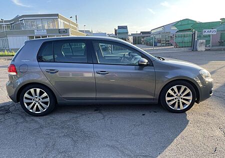 VW Golf Volkswagen 2.0 TDI DPF DSG Team