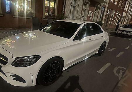 Mercedes-Benz C 180 9G-TRONIC AMG Line