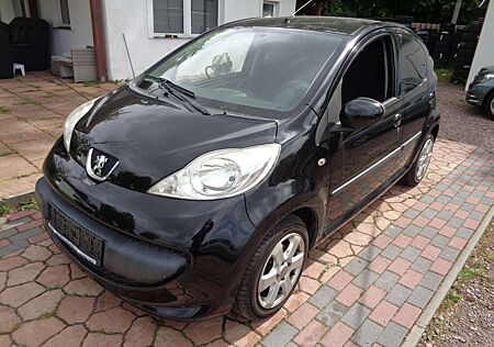 Peugeot 107 70 -TÜV NEU auf wunsch -klimaanlage