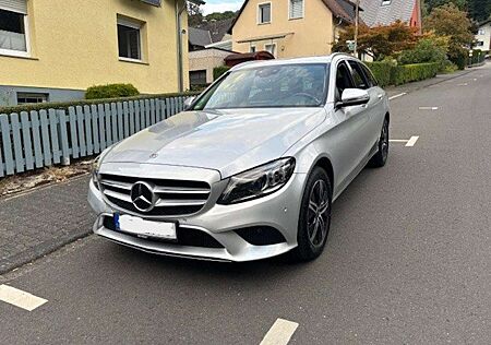 Mercedes-Benz C 220 d 4MaticT 9G-TRONIC Avantgarde; LED,Navi,SHZ