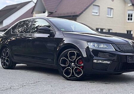 Skoda Octavia 2.0 TSI DSG RS 230 Lim. Standheizung