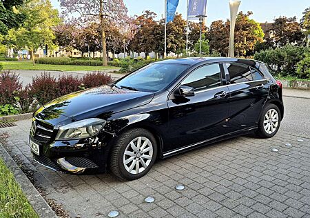 Mercedes-Benz A 180 A-Klasse (BlueEFFICIENCY) Style
