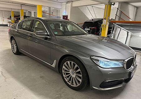 BMW 740 DxDrive * LASER-WEBASTO-MASSAGE-GESTIK *