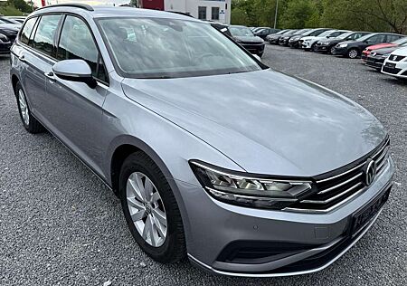 VW Passat Variant Volkswagen 2.0 TDI *DSG*PDCHI+VO+KAMERA*SHZ*