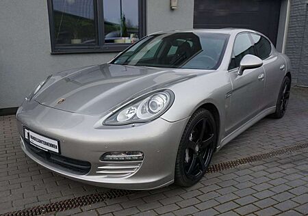 Porsche Panamera 4S Aut.e.Dach,Belüftung,"Bose",ACC