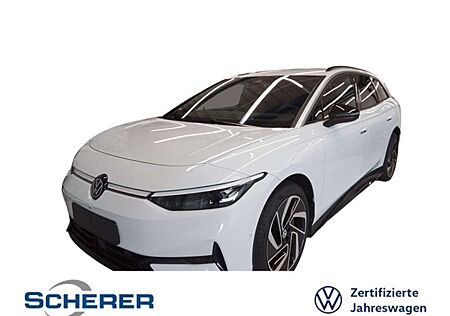 VW ID.7 Volkswagen Tourer Pro 77kWH MATRIX WÄRMEPU. AHK 360°