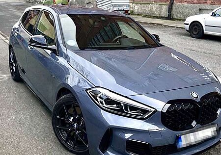 BMW 135 M135i xDrive Performance / Head-up/ Harman Kardon