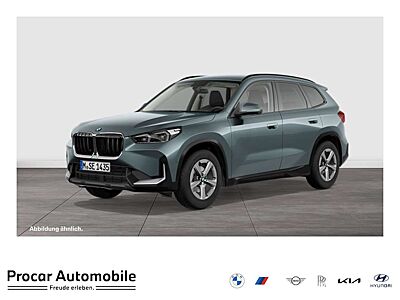 BMW X1 sDrive20i HUD ACC AHK RFK NAVI LED PDC V+H