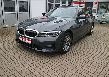 BMW 320 3 Touring d xDrive Sport Line-NAVI-LED-ACC