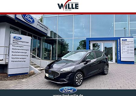 Ford Fiesta Titanium Adaptive-LED Sicherheits-/Winter-Paket