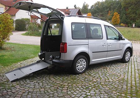 VW Caddy Volkswagen mit Rollstuhlrampe Behindertengerecht