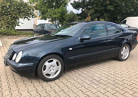 Mercedes-Benz CLK 200 *eGSD*Scheckheft*8-fach bereift*Top*