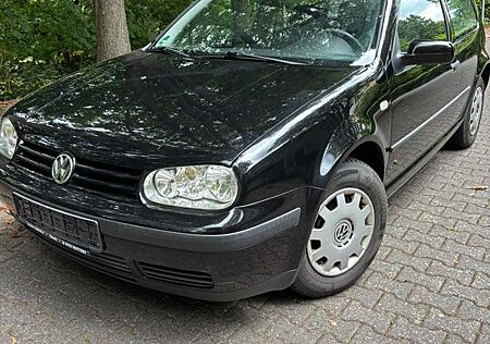 VW Golf Volkswagen 4 mit TÜV 2027